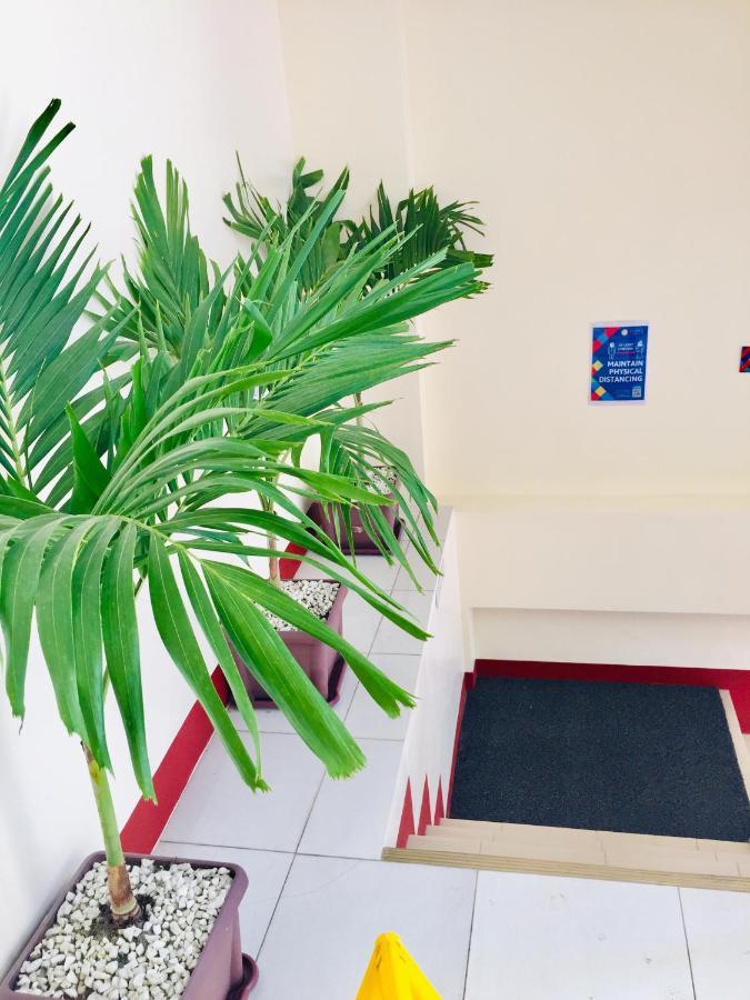 Jprime Apartelle トゥゲガラオ・シティ エクステリア 写真
