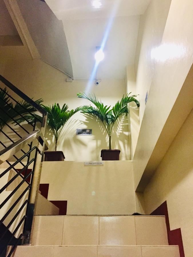 Jprime Apartelle トゥゲガラオ・シティ エクステリア 写真